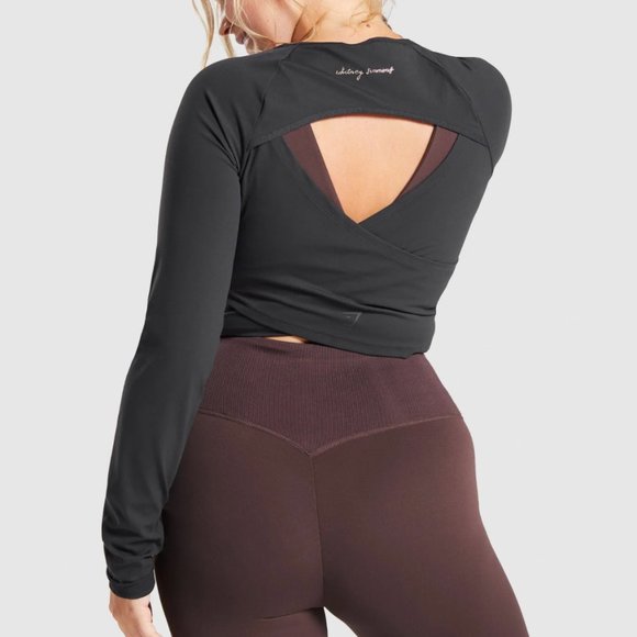 Whitney Simmons x Gymshark Black Crop Top - Picture 2 of 5